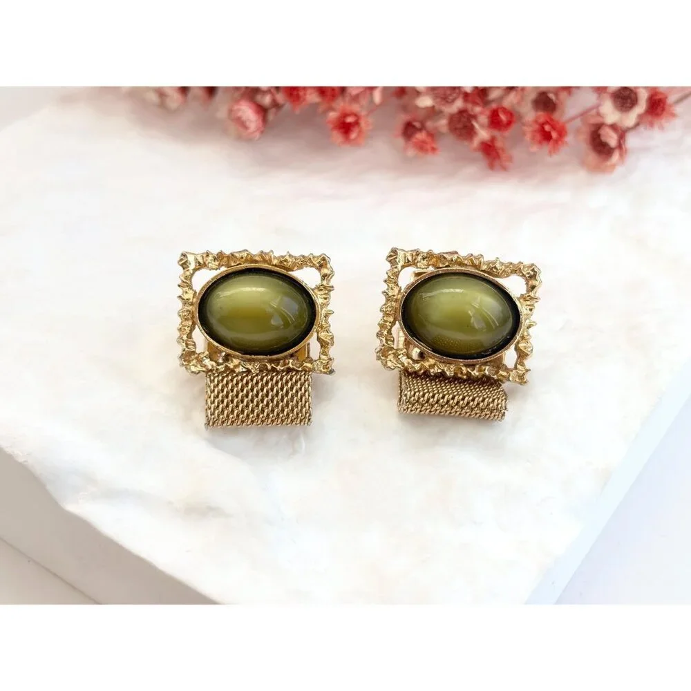 Green Thermoset Midcentury Mesh Wrap Gold Toned Square Vintage Cufflinks
